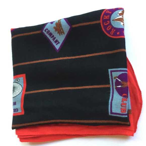 INTERNATIONAL STEFANO SPORTSWEAR SQUARE SCARF - Picture 10 of 10